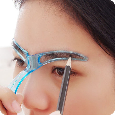 1pc Eyeliner Special Stencil Makeup Camb